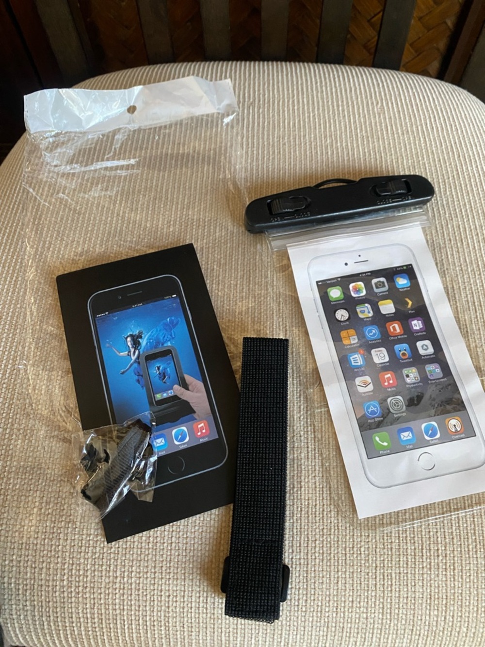 Black phone protector re-home NEW